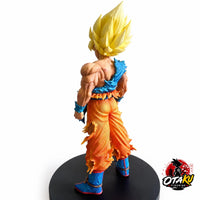 Figurine Son Goku Super Saiyan Tenue Déchirée - Dragon Ball Z™