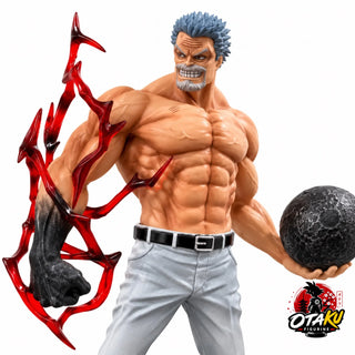 Figurine One Piece™ Garp Poing de Haki
