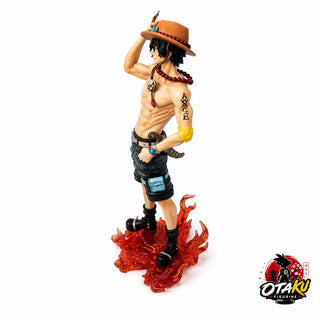 Figurine One Piece™ Ace Combat contre Barbe Noir
